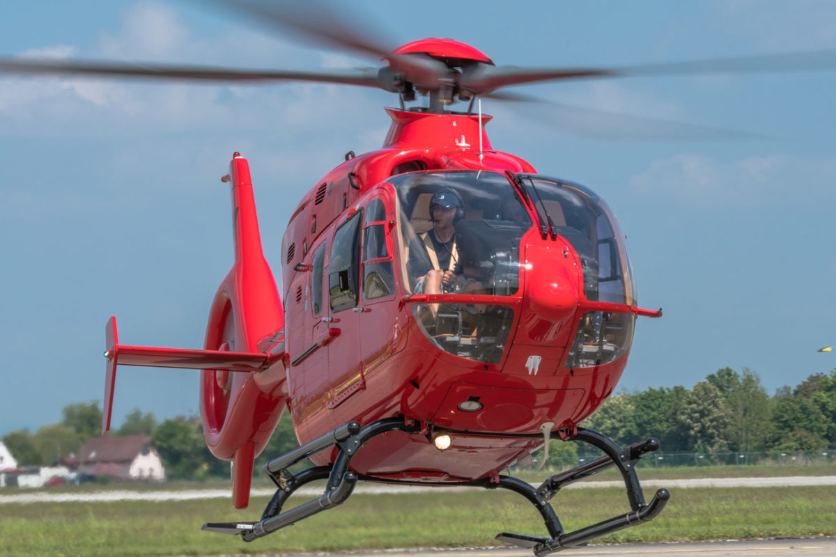 19maj_heli_hradec_1301