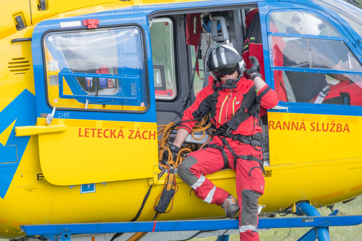 19maj_heli_hradec_3176