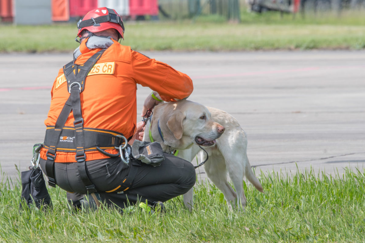 19maj_heli_hradec_3272