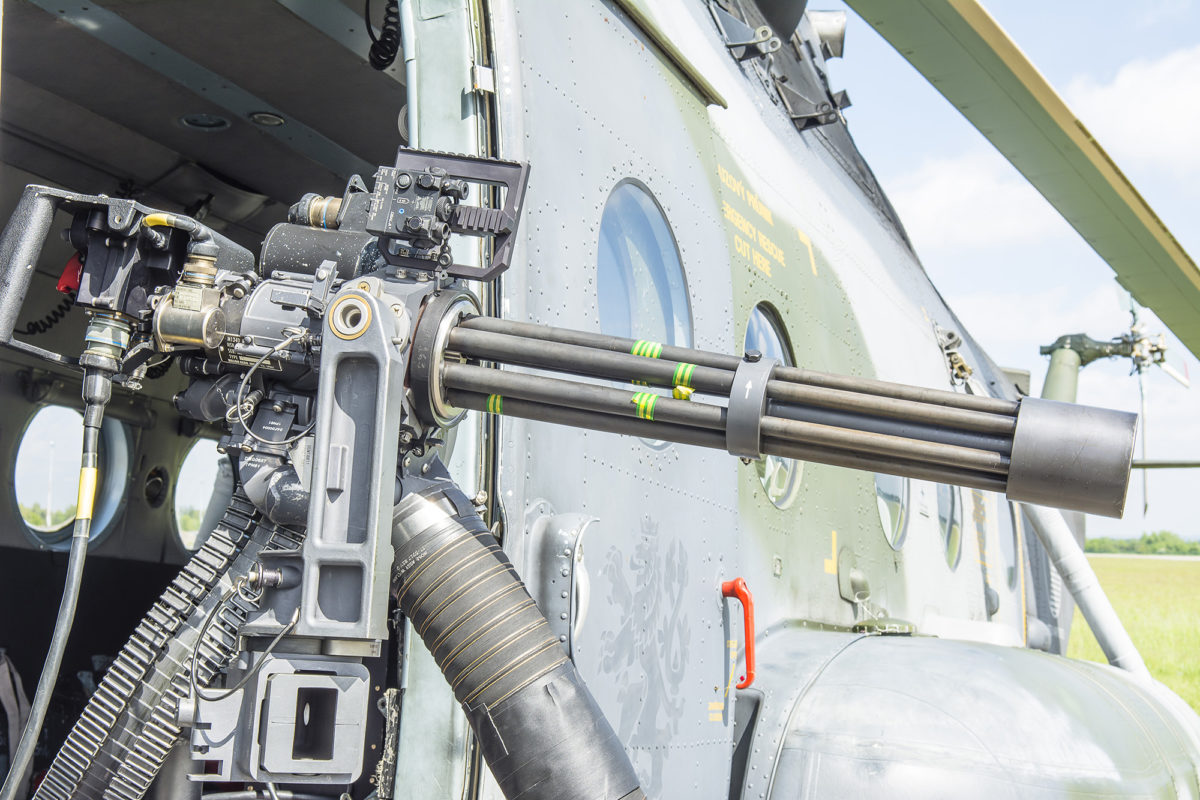 19maj_heli_hradec_7100_0047