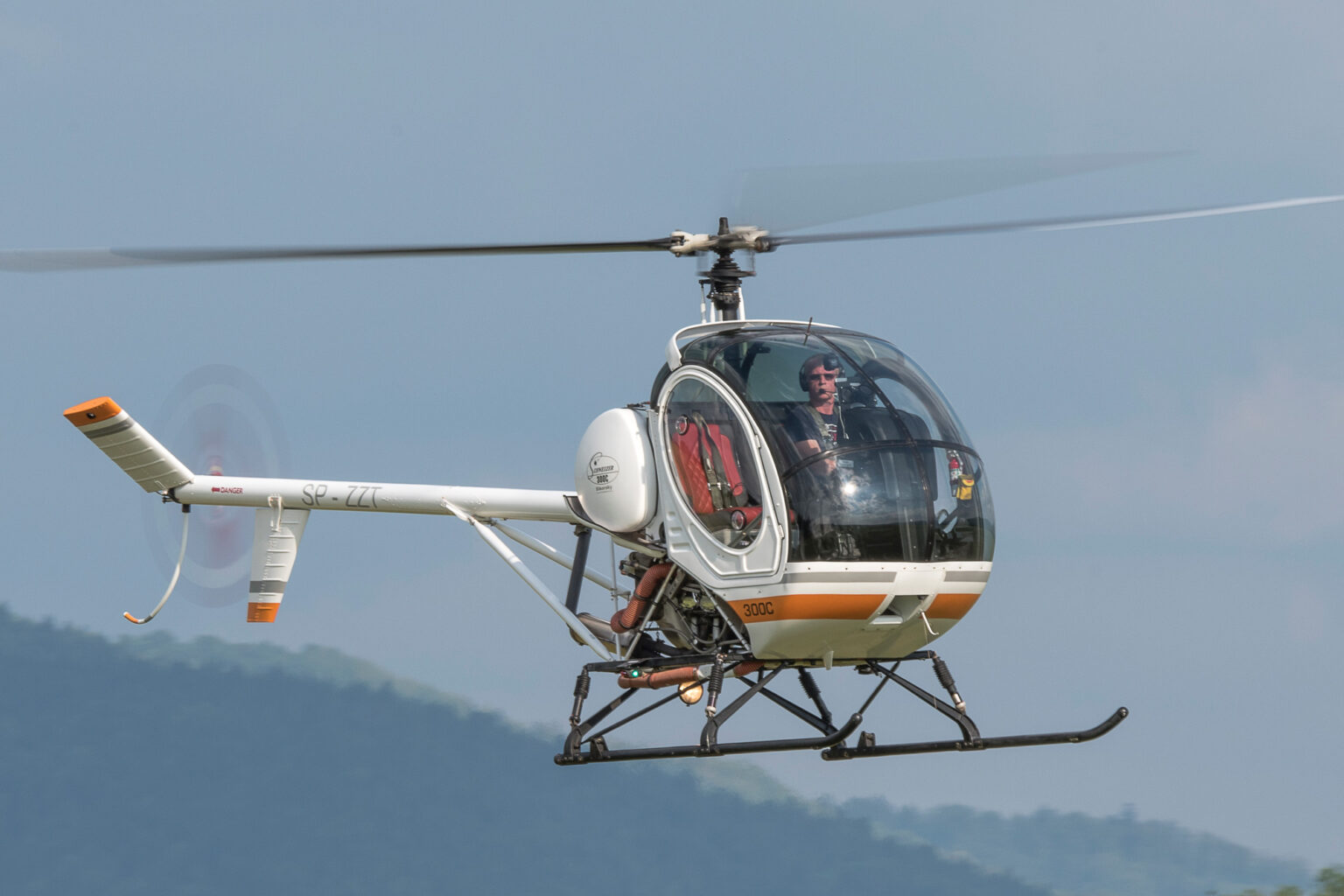 Fotografia z galerii „Schweizer – 300C VI’2021”